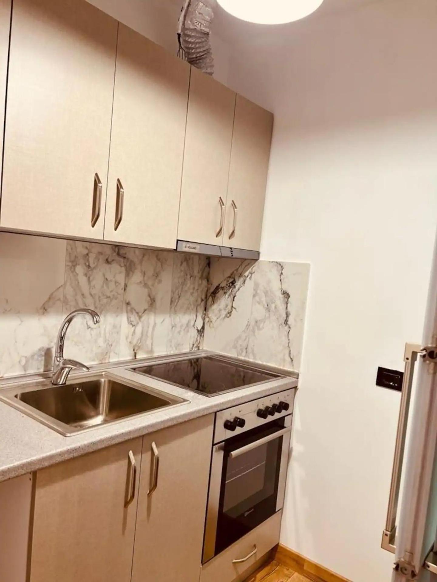 Comfy Studio In City Center Tirana Zewnętrze zdjęcie